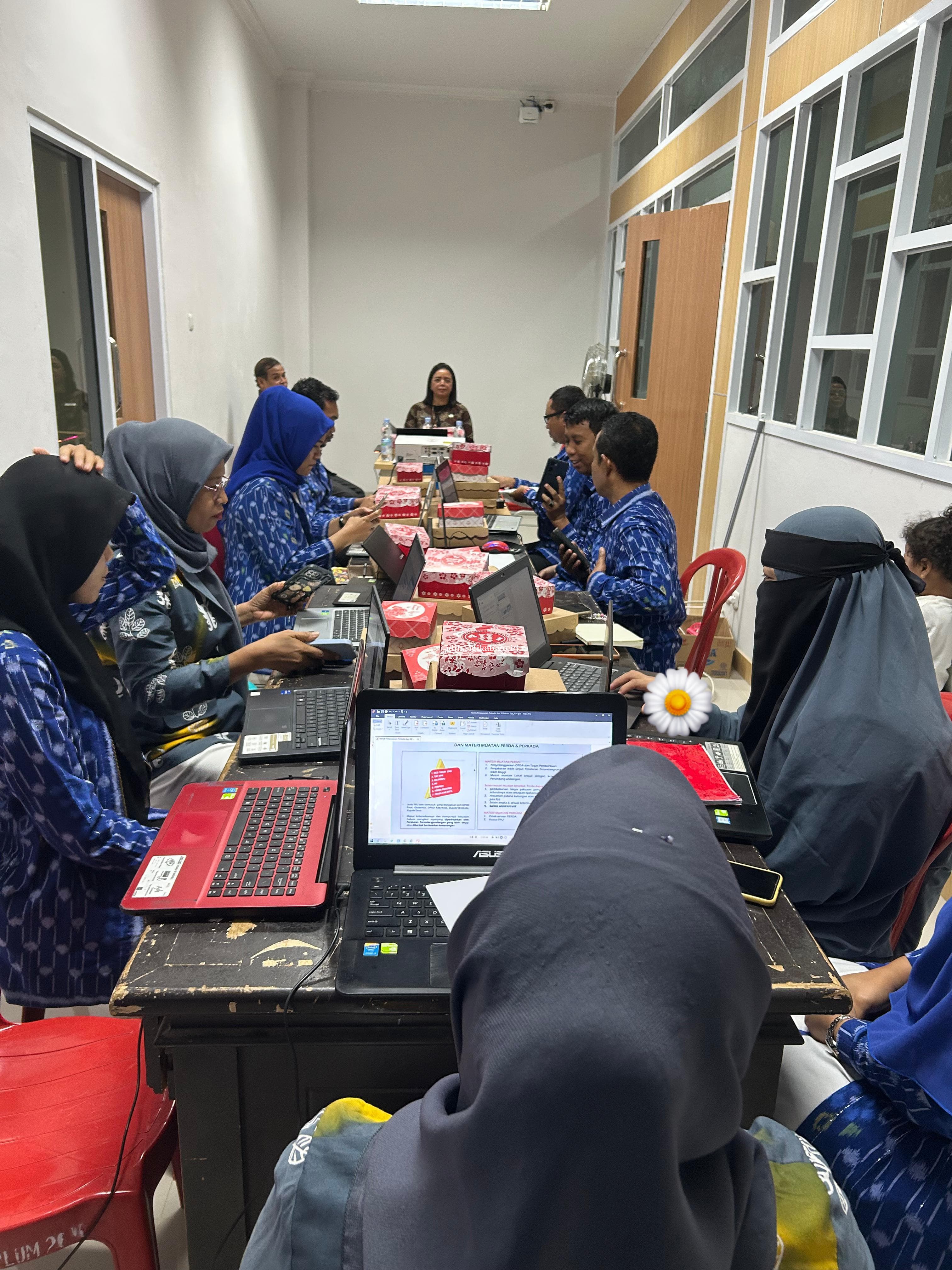 Pelatihan Penyusunan Produk Hukum Daerah